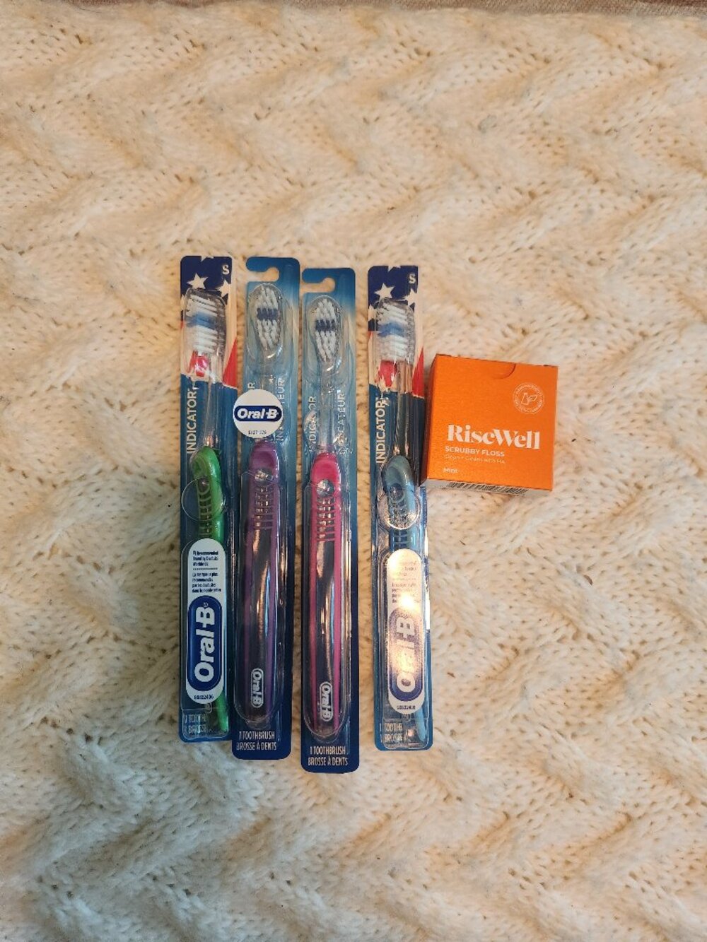 Risewell Dental Floss and 4 Oral B Toothbrushes